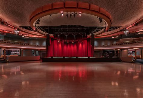 6215 sunset blvd los angeles ca 90028 stati uniti ysl|HOLLYWOOD PALLADIUM .